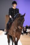24-01-2022 Charlotte Casiraghi rides a horse on the runway during the Dior Homme Menswear Fall/Winter 2022-2023 show as part of Paris Fashion Week in Paris, France on January 21, 2022.

© PPE/ddp