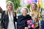 01-06-2023 Amsterdam Princess Beatrix and Princess Mabel with her daughter Zaria attend the opening performance of the 76th Holland Festival Drive Your Plow Over the Bones of the Dead by Complicite and directed by Simon McBurney in Theater Amsterdam.

© PPE/rpe/van emst